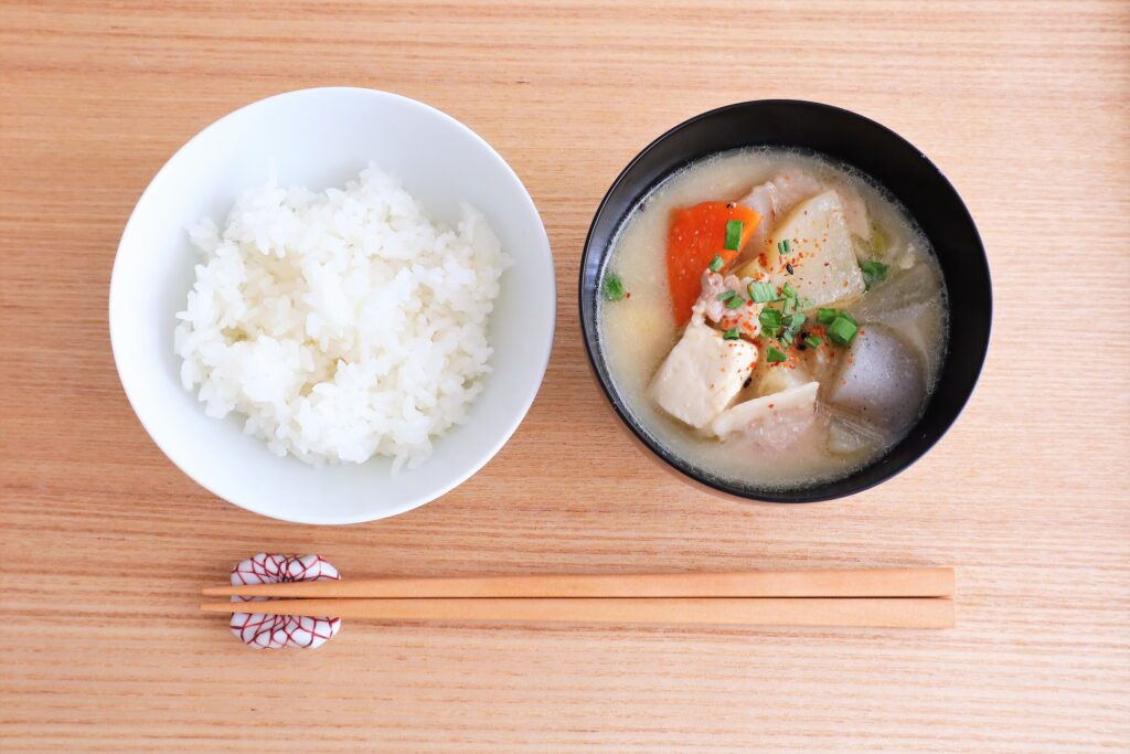 目からうろこ！STAUBご飯をオーブンで炊く。オーブンで炊飯するメリットもご紹介。